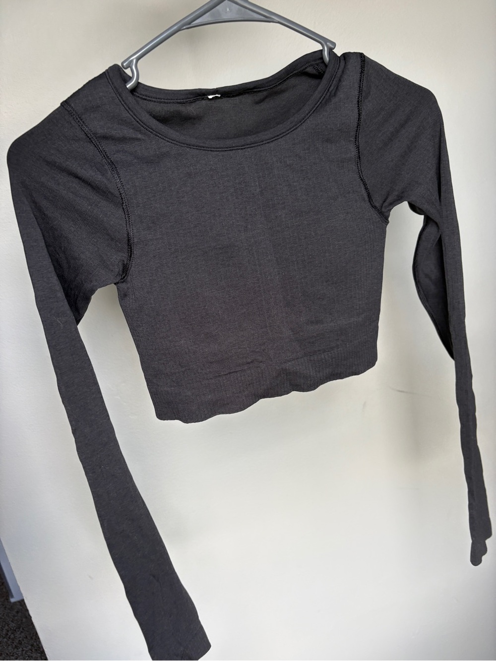 Lululemon Black Long-Sleeve Ebb to Street Crop Top - Picture 2 of 8